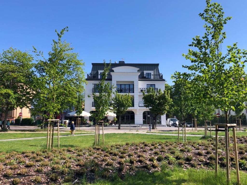 Luxury Apartments In Residence Maritime Miedzyzdroje Bagian luar foto